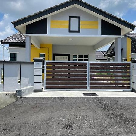 Bungalow Homestay Jasin Малакка Экстерьер фото